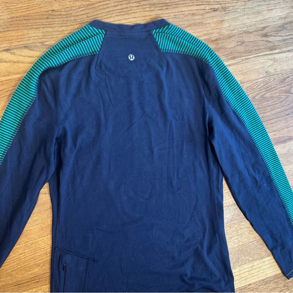 Lululemon Metal Vent Tech Long Sleeve Shirt Navy Blue Green Stripe Size S/M - Picture 7 of 11